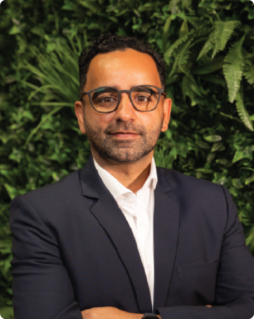 ava advisory staff shots 338 x 435px 03@2x